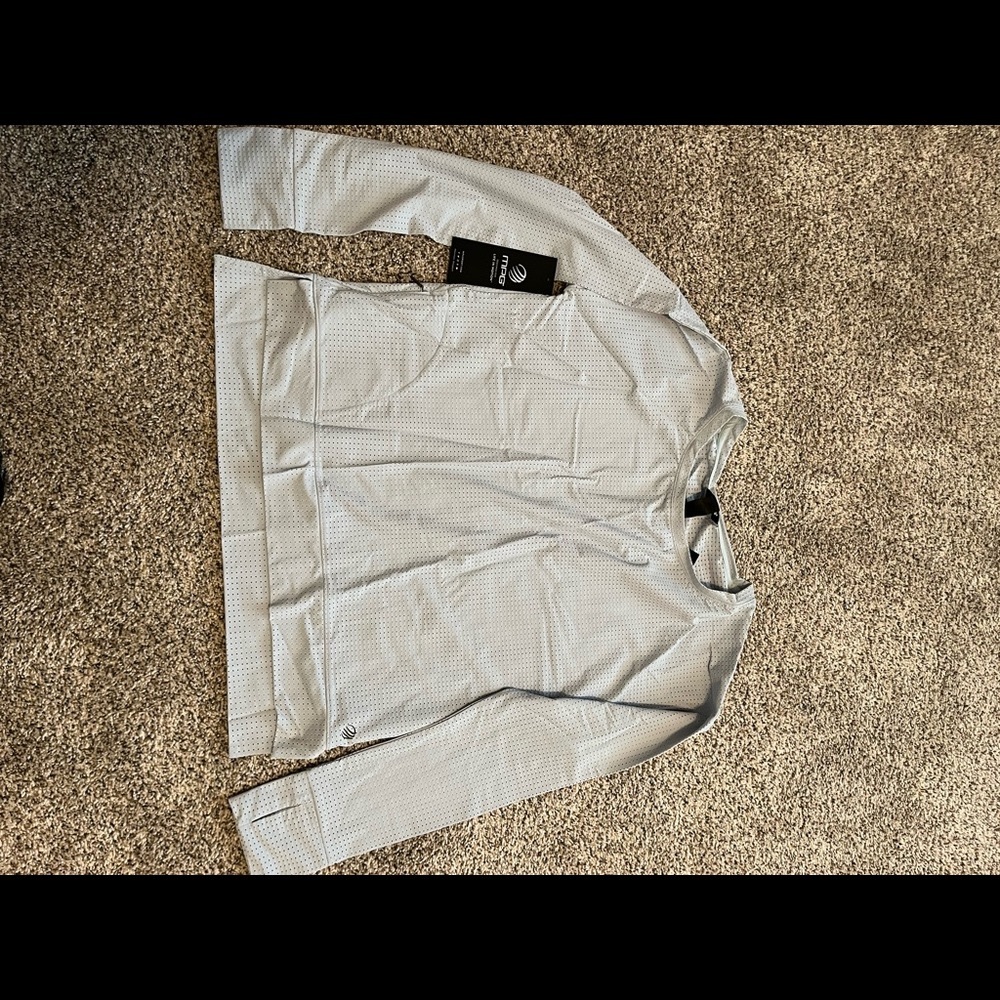 Women’s light blue, dry fit, athletic mesh pull over - medium